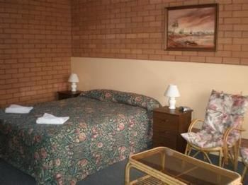 Deniliquin Motel Bagian luar foto